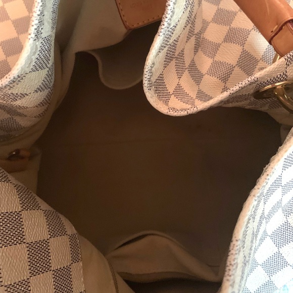 Louis Vuitton Artsy MM, Damier Azur, Like New Condition - Picture 4 of 5